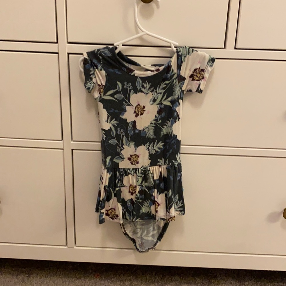 Posh Peanut twirl size 12-18